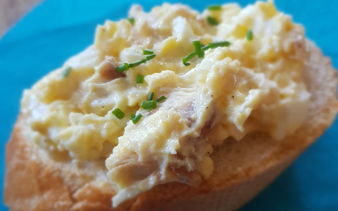 Aardappel ei kip salade